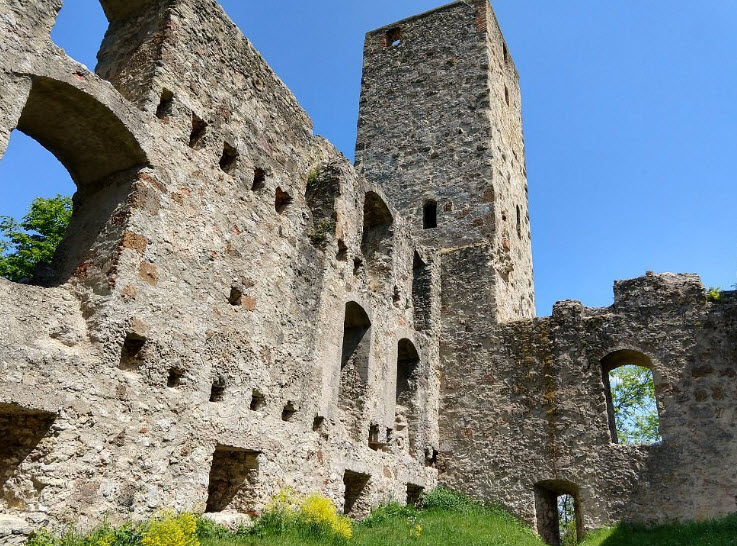Burgruine Niedersulzbürg, Germany